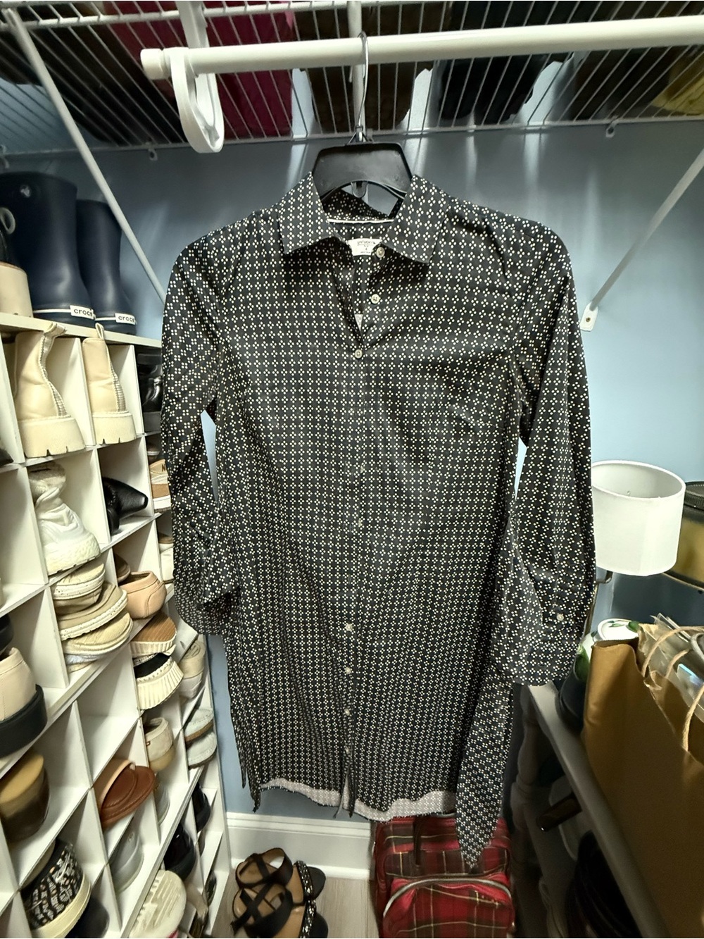UNTUCKit Men’s Black Button-Down Shirt with White Geo Print
